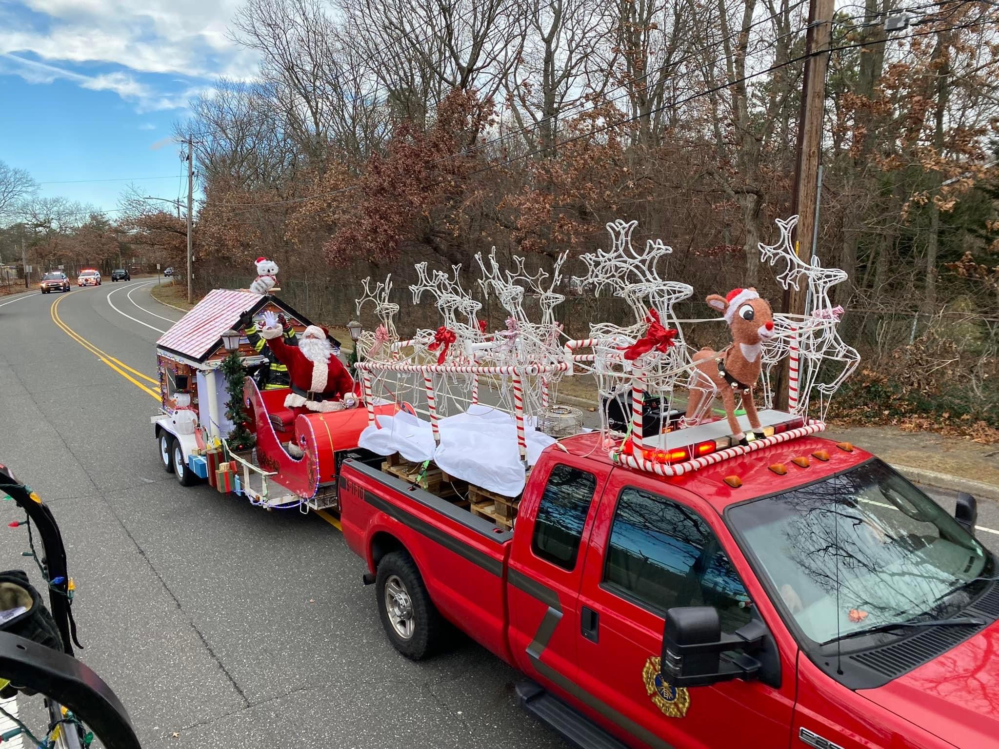 Santa Sightings in Holtsville