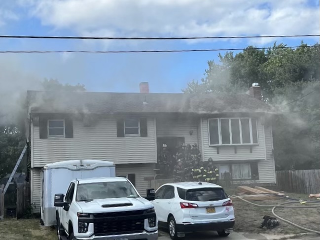 Holtsville FD Responds as Mutual Aide to North Patchogue
