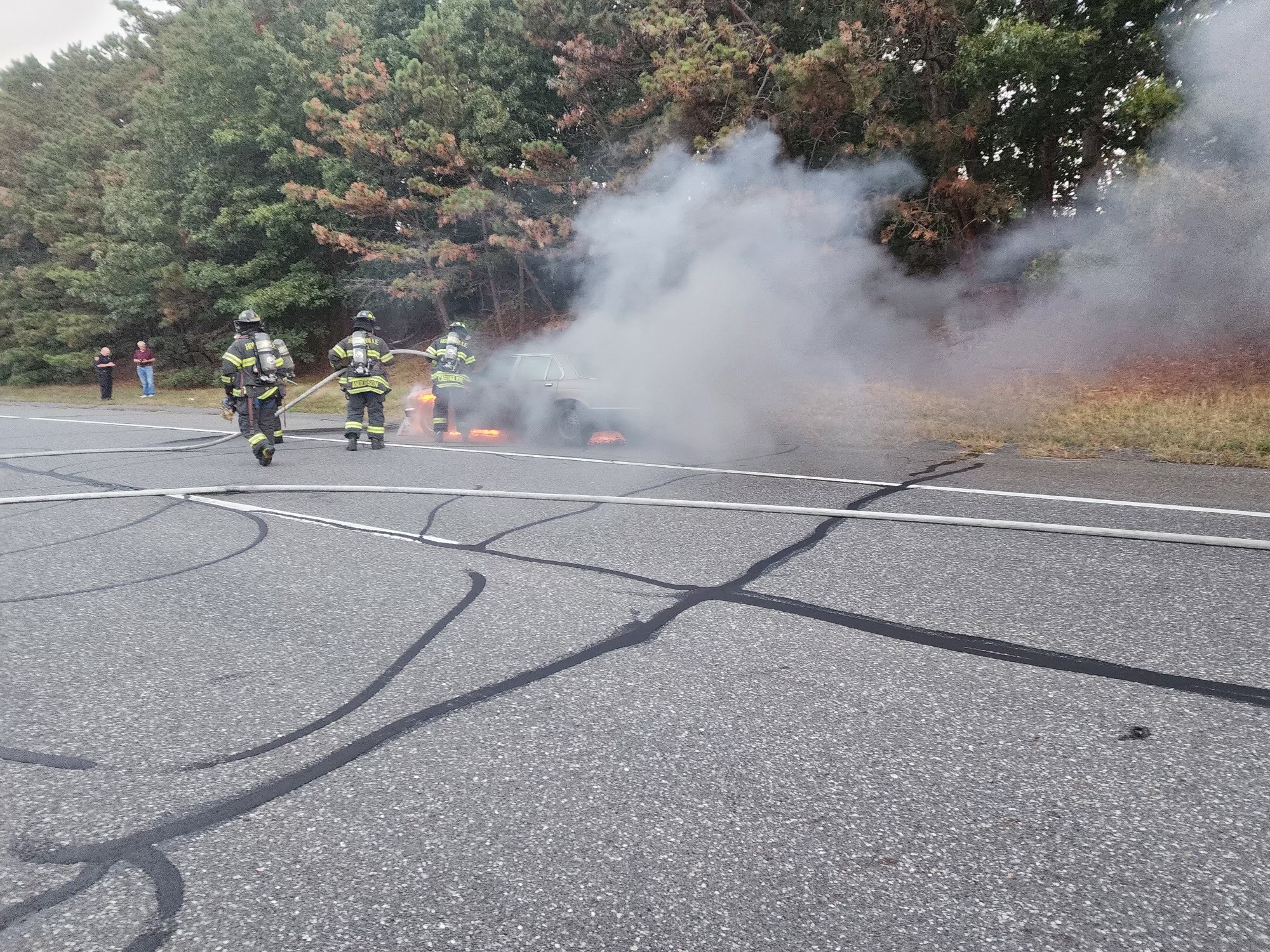 Holtsville FD Repsonds to Car Fire
