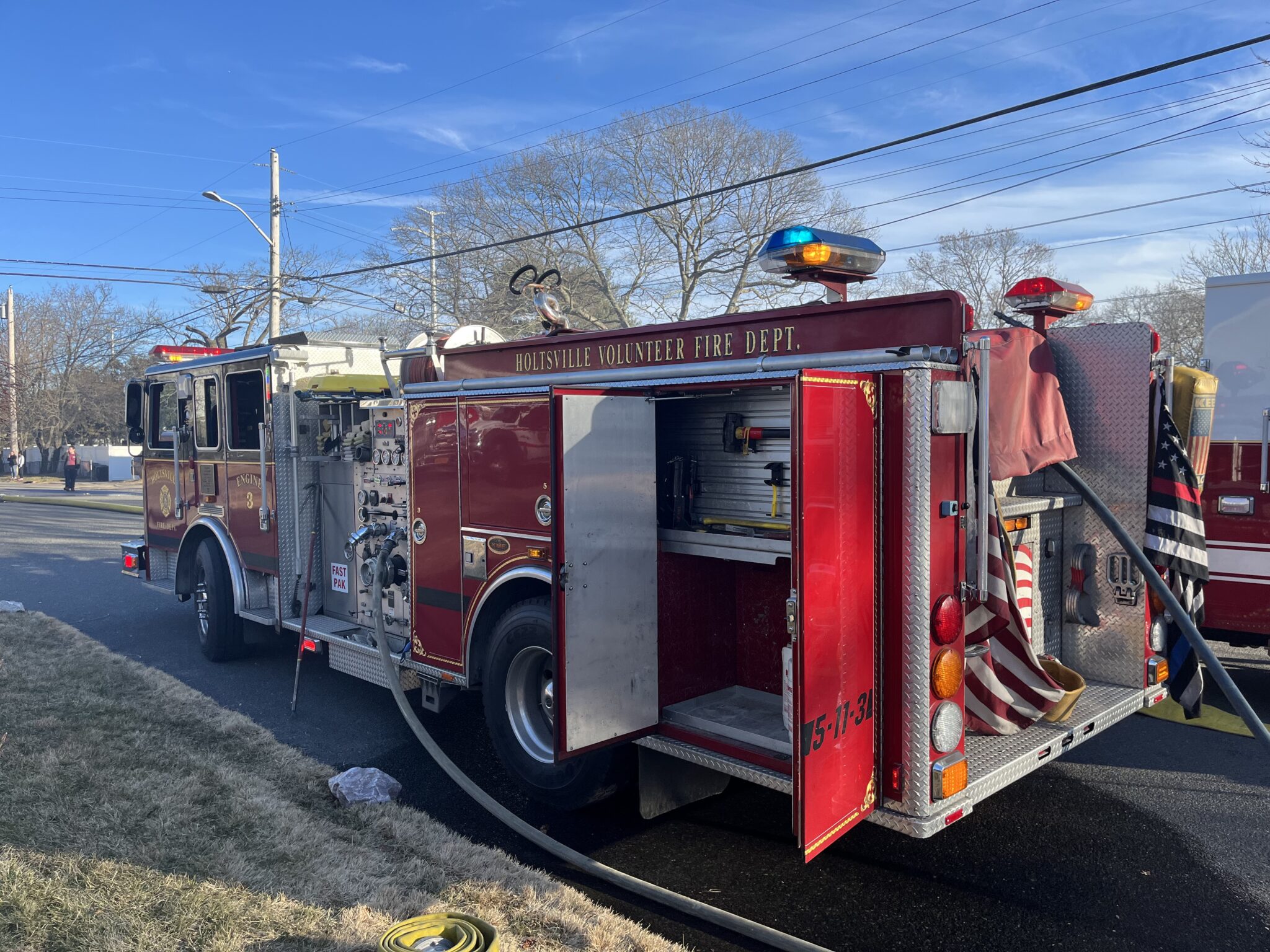 Holtsville FD Responds to Farmingville Fire District for Structure Fire Holtsville Fire Department