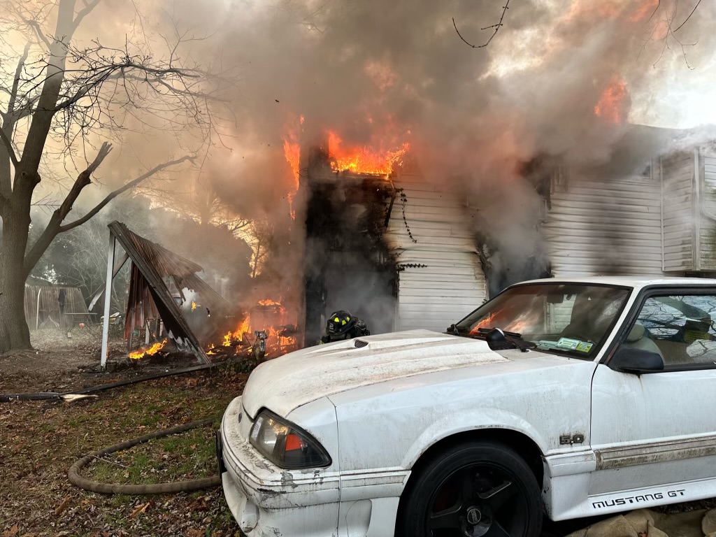 Holtsville FD Responds to Ronkonkoma Fire District for Structure Fire