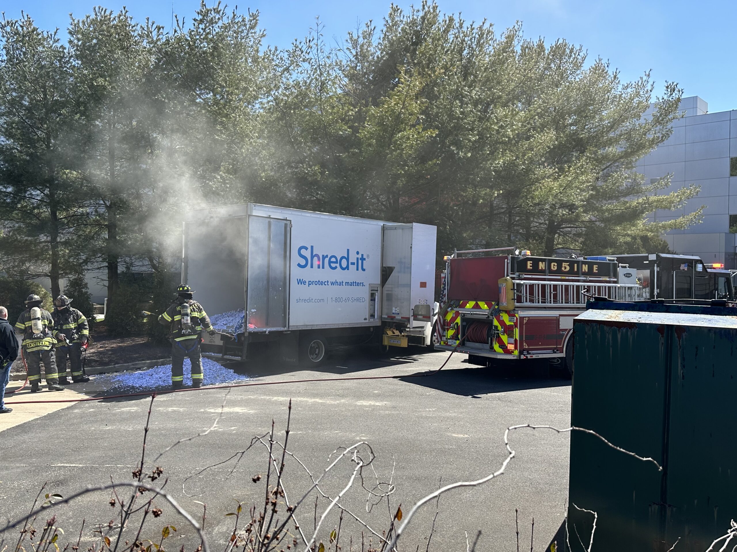 Holtsville FD Responds to a Truck Fire