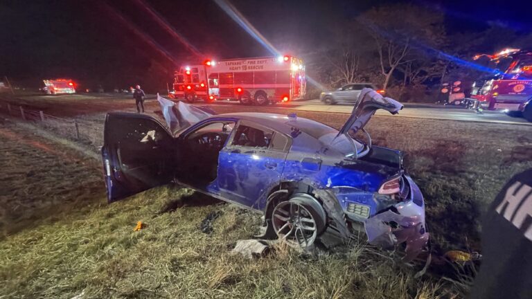 HOLTSVILLE FD ASSISTS YAPHANK FD MVA