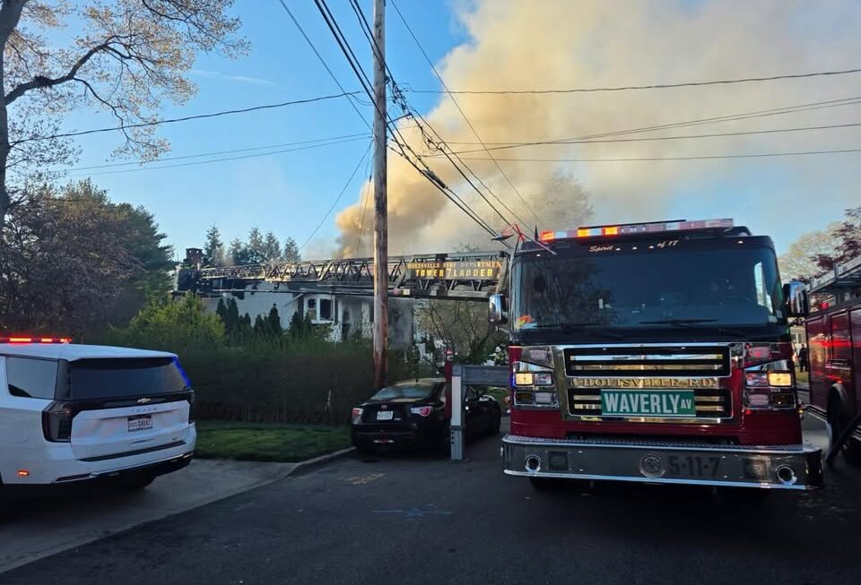 HOLTSVILLE FD RESPONDS TO FIRE IN PRIVATE DWELLING ON TOPAZ DRIVE IN LAKE RONKONKOMA FIRE DISTRICT.